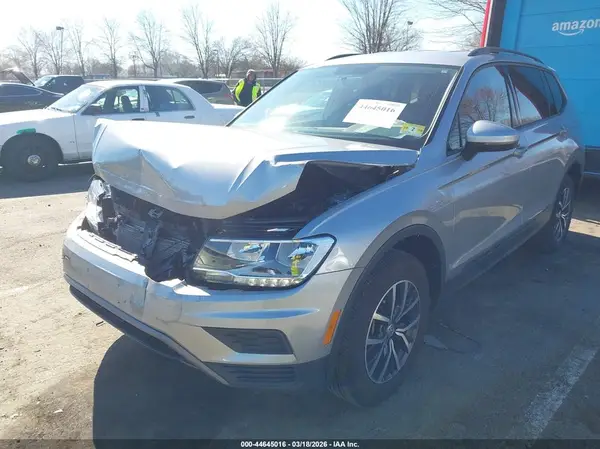3VV0B7AX5MM041579 2021 VOLKSWAGEN TIGUAN - Image 2