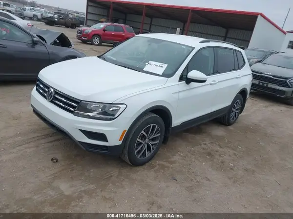 3VV0B7AX5MM071469 2021 VOLKSWAGEN TIGUAN - Image 2