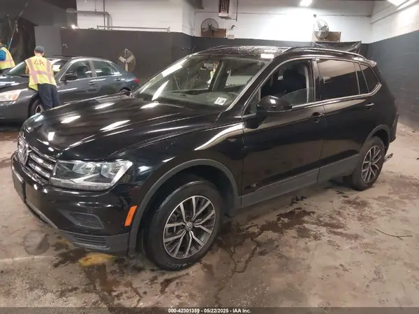 3VV0B7AX5MM088269 2021 VOLKSWAGEN TIGUAN - Image 2