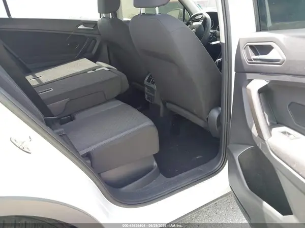 3VV0B7AX5MM155985 2021 VOLKSWAGEN TIGUAN - Image 8