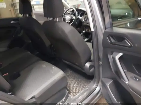 3VV0B7AX6JM016055 2018 VOLKSWAGEN TIGUAN - Image 8