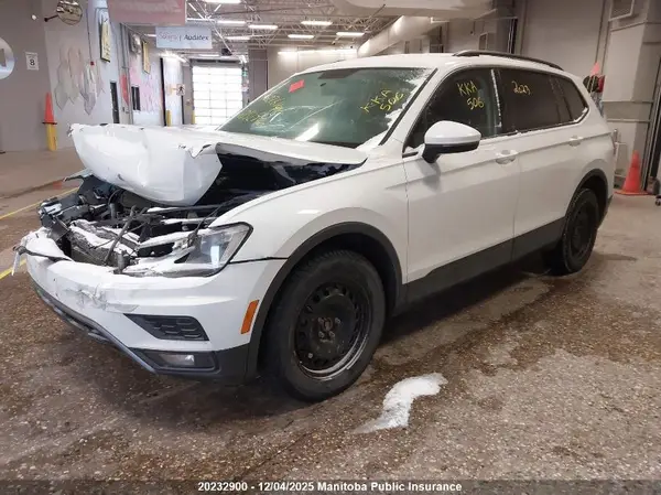 3VV0B7AX6JM017299 2018 VOLKSWAGEN TIGUAN - Image 2