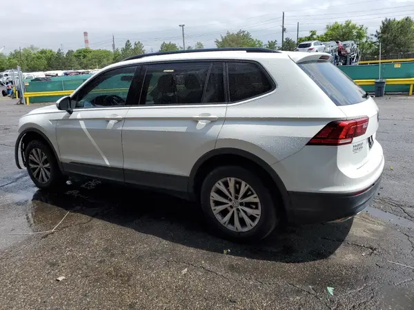 3VV0B7AX6JM094609 2018 VOLKSWAGEN TIGUAN - Image 2