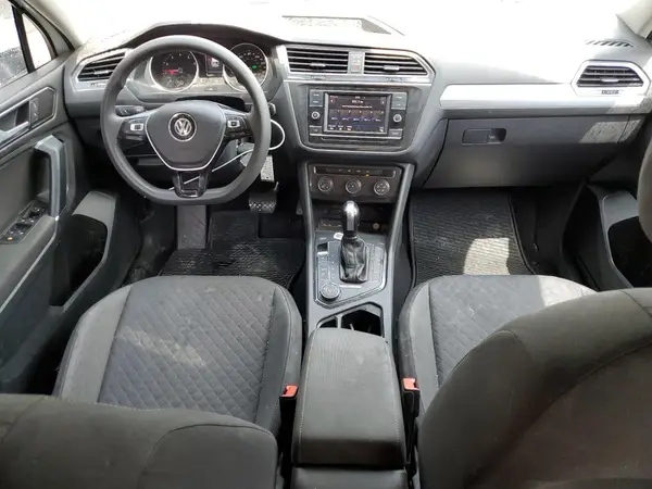 3VV0B7AX6JM094609 2018 VOLKSWAGEN TIGUAN - Image 8