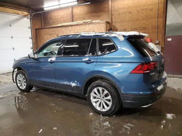 3VV0B7AX6JM112946 2018 VOLKSWAGEN TIGUAN - Image 2