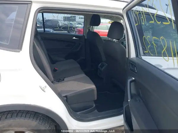 3VV0B7AX6JM118732 2018 VOLKSWAGEN TIGUAN - Image 8