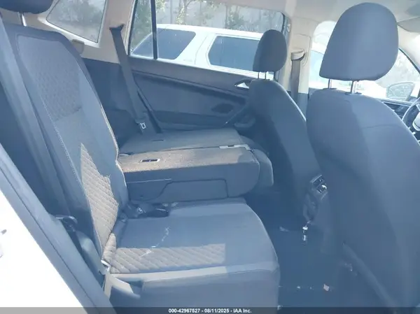 3VV0B7AX6JM119959 2018 VOLKSWAGEN TIGUAN - Image 8