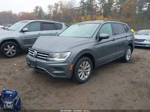 3VV0B7AX6JM120836 2018 VOLKSWAGEN TIGUAN - Image 2