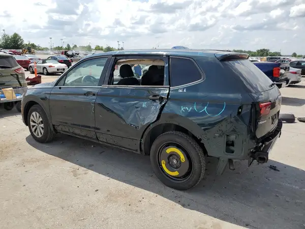 3VV0B7AX6JM123283 2018 VOLKSWAGEN TIGUAN - Image 2