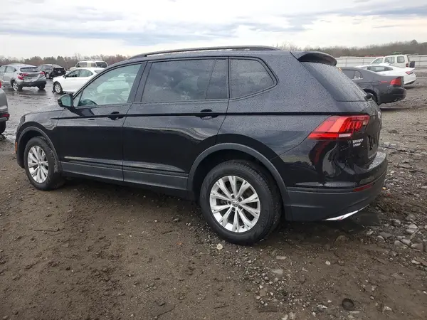 3VV0B7AX6JM209015 2018 VOLKSWAGEN TIGUAN - Image 2