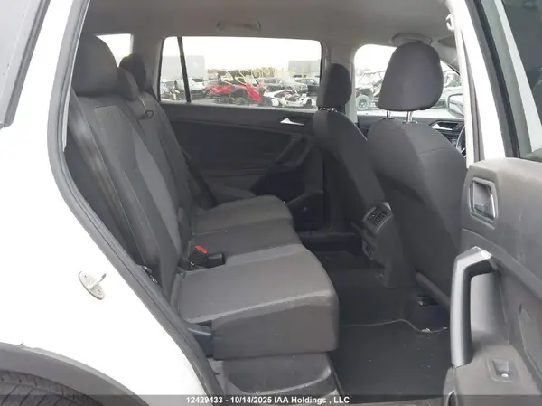 3VV0B7AX6KM023329 2019 VOLKSWAGEN TIGUAN - Image 8