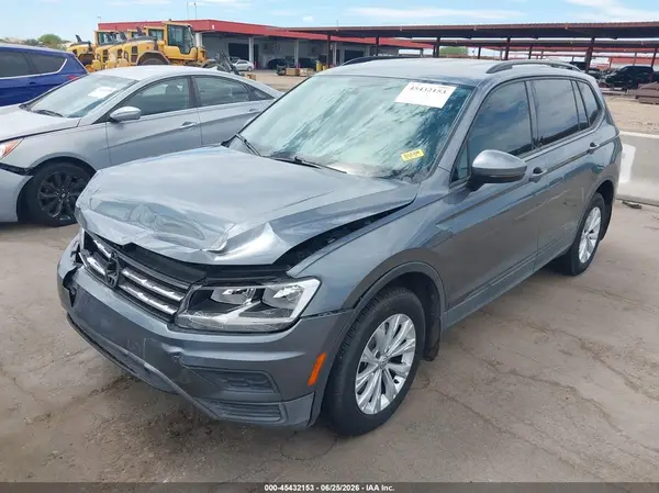 3VV0B7AX6KM035674 2019 VOLKSWAGEN TIGUAN - Image 2