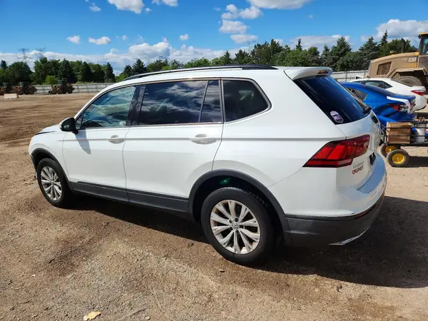3VV0B7AX6KM050725 2019 VOLKSWAGEN TIGUAN - Image 2