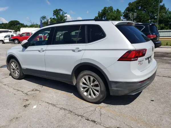 3VV0B7AX6KM051891 2019 VOLKSWAGEN TIGUAN - Image 2