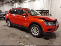 3VV0B7AX6KM112995 2019 VOLKSWAGEN TIGUAN