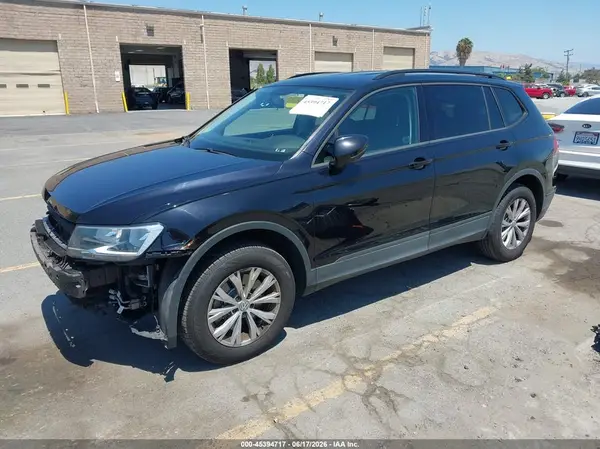 3VV0B7AX6LM032985 2020 VOLKSWAGEN TIGUAN - Image 2