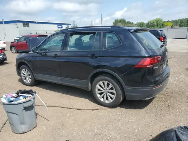 3VV0B7AX6LM094810 2020 VOLKSWAGEN TIGUAN - Image 2