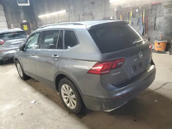 3VV0B7AX7JM017800 2018 VOLKSWAGEN TIGUAN - Image 2