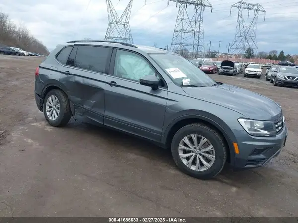 3VV0B7AX7JM074336 2018 VOLKSWAGEN TIGUAN - Image 1