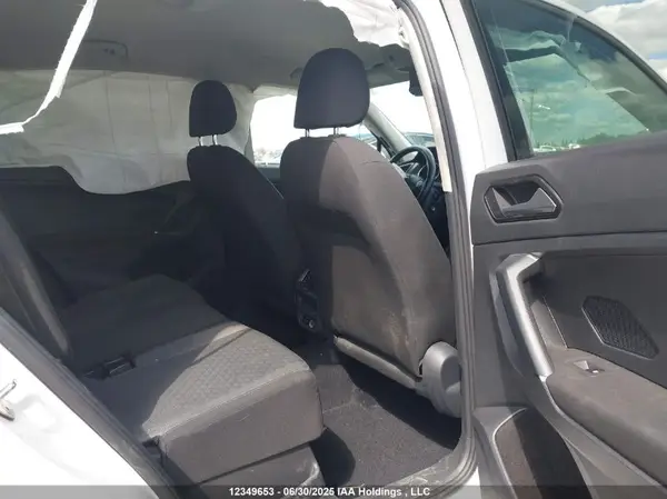 3VV0B7AX7JM074952 2018 VOLKSWAGEN TIGUAN - Image 8