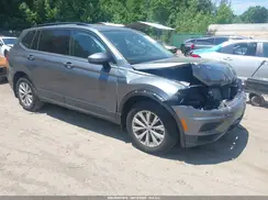 3VV0B7AX7JM095512 2018 VOLKSWAGEN TIGUAN