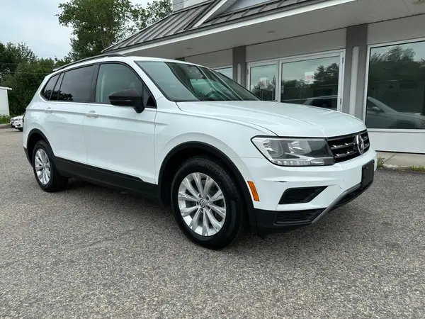 3VV0B7AX7JM130257 2018 VOLKSWAGEN TIGUAN - Image 1
