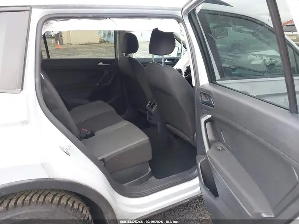 3VV0B7AX7JM132803 2018 VOLKSWAGEN TIGUAN - Image 8