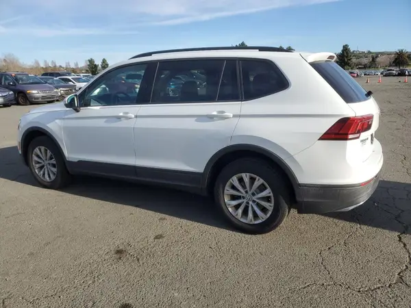 3VV0B7AX7KM055139 2019 VOLKSWAGEN TIGUAN - Image 2