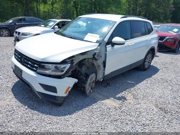 3VV0B7AX7KM064150 2019 VOLKSWAGEN TIGUAN - Image 2