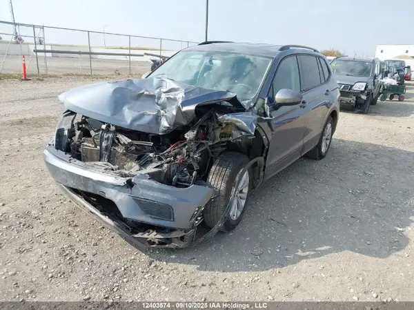 3VV0B7AX7KM069526 2019 VOLKSWAGEN TIGUAN - Image 2