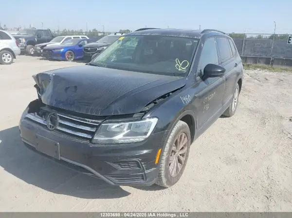 3VV0B7AX7KM072457 2019 VOLKSWAGEN TIGUAN - Image 2
