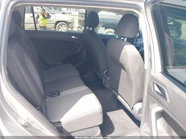 3VV0B7AX7KM116909 2019 VOLKSWAGEN TIGUAN - Image 8