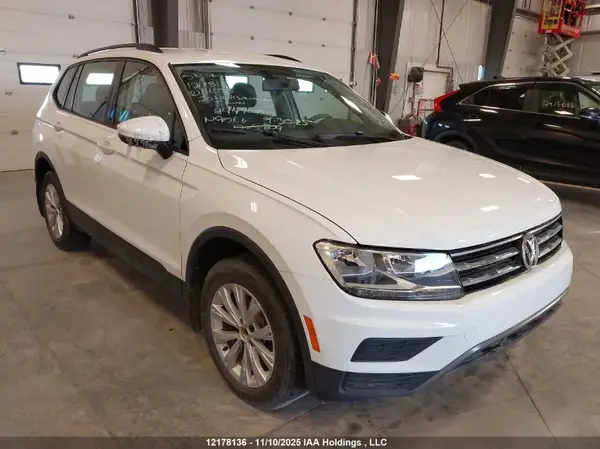 3VV0B7AX7LM111078 2020 VOLKSWAGEN TIGUAN - Image 1