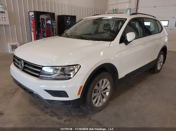 3VV0B7AX7LM111078 2020 VOLKSWAGEN TIGUAN - Image 2
