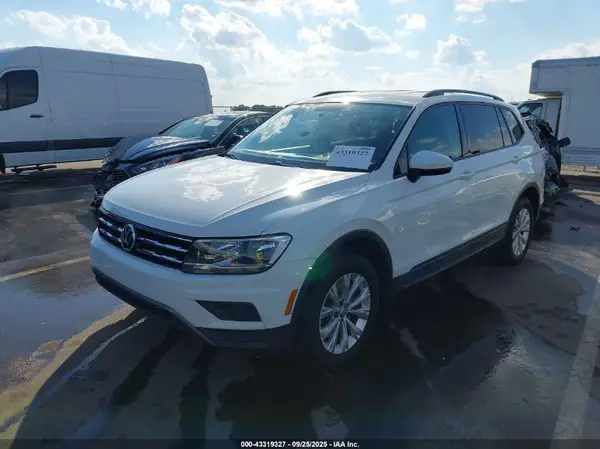 3VV0B7AX7LM124283 2020 VOLKSWAGEN TIGUAN - Image 2