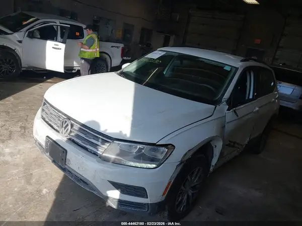 3VV0B7AX7MM102883 2021 VOLKSWAGEN TIGUAN - Image 2