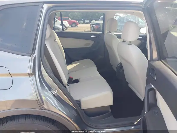 3VV0B7AX8JM014968 2018 VOLKSWAGEN TIGUAN - Image 8