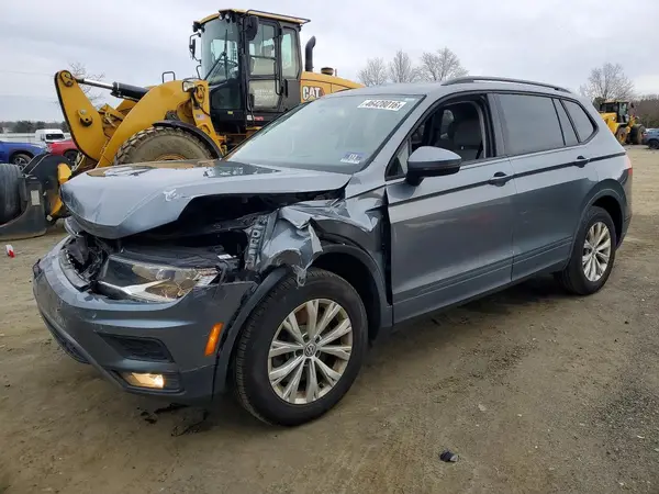 3VV0B7AX8JM023394 2018 VOLKSWAGEN TIGUAN - Image 1