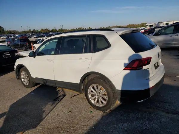 3VV0B7AX8JM052488 2018 VOLKSWAGEN TIGUAN - Image 2