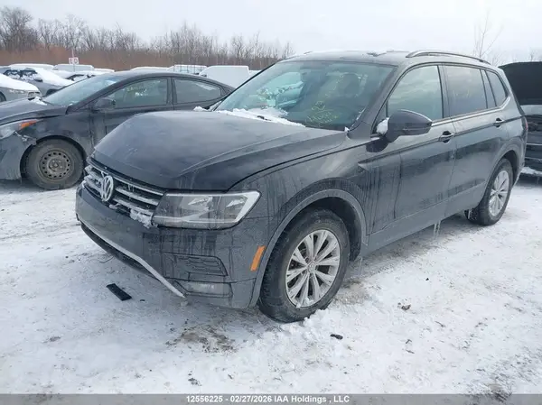 3VV0B7AX8JM058839 2018 VOLKSWAGEN TIGUAN - Image 2