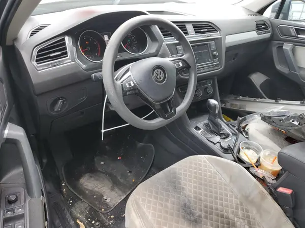 3VV0B7AX8JM064110 2018 VOLKSWAGEN TIGUAN - Image 8