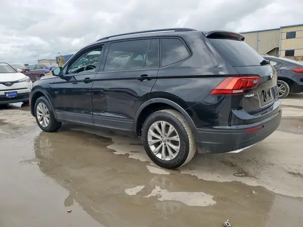 3VV0B7AX8JM080954 2018 VOLKSWAGEN TIGUAN - Image 2