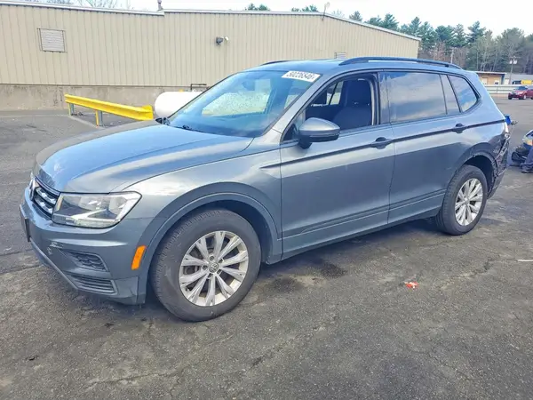 3VV0B7AX8JM106016 2018 VOLKSWAGEN TIGUAN - Image 1