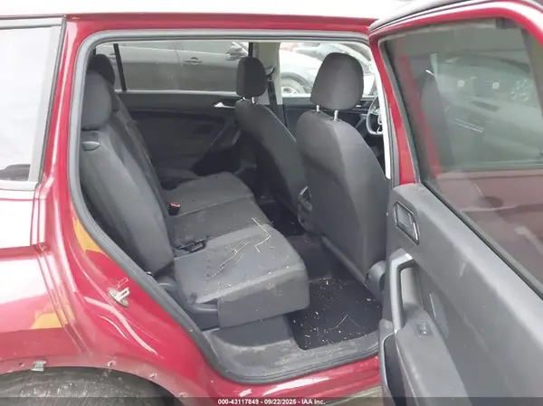 3VV0B7AX8JM111961 2018 VOLKSWAGEN TIGUAN - Image 8