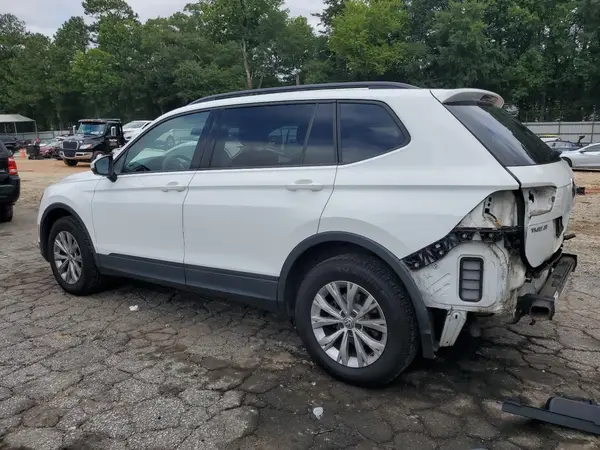 3VV0B7AX8JM118814 2018 VOLKSWAGEN TIGUAN - Image 2