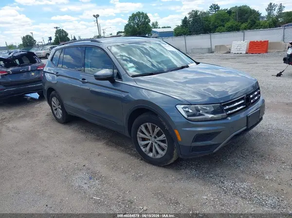 3VV0B7AX8JM131322 2018 VOLKSWAGEN TIGUAN - Image 1