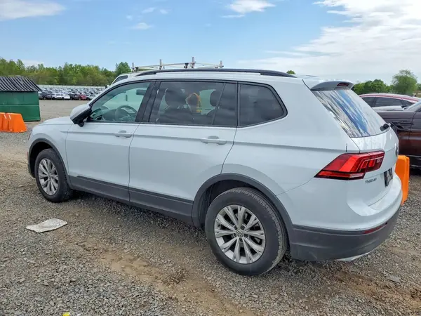 3VV0B7AX8KM051648 2019 VOLKSWAGEN TIGUAN - Image 2