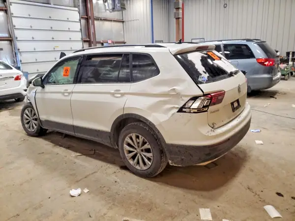 3VV0B7AX8LM086904 2020 VOLKSWAGEN TIGUAN - Image 2