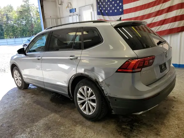 3VV0B7AX8LM113955 2020 VOLKSWAGEN TIGUAN - Image 2