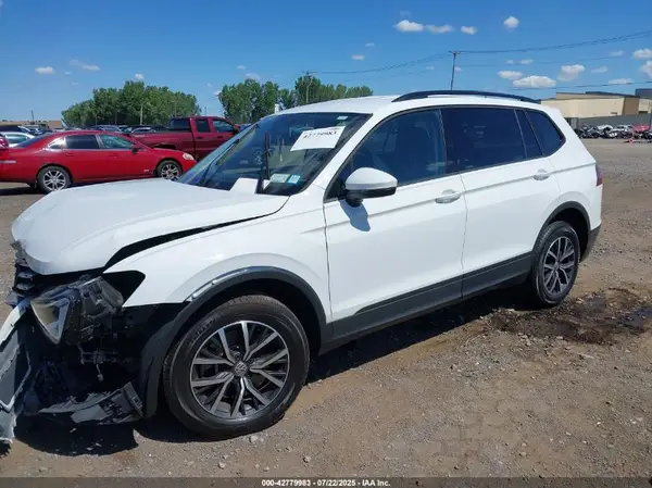 3VV0B7AX8MM079064 2021 VOLKSWAGEN TIGUAN - Image 2